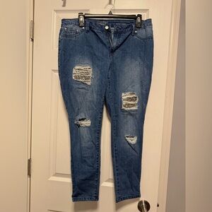 Jennifer Lopez Skinny Jean Capris